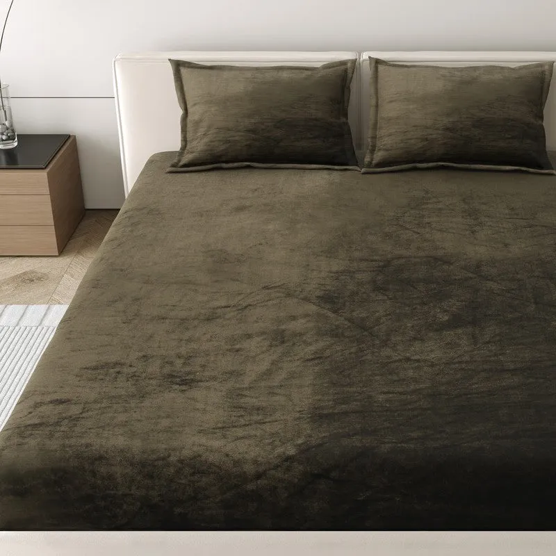 VelvetDream Woolen Bedsheet (Olive Green) - 150 GSM media 4