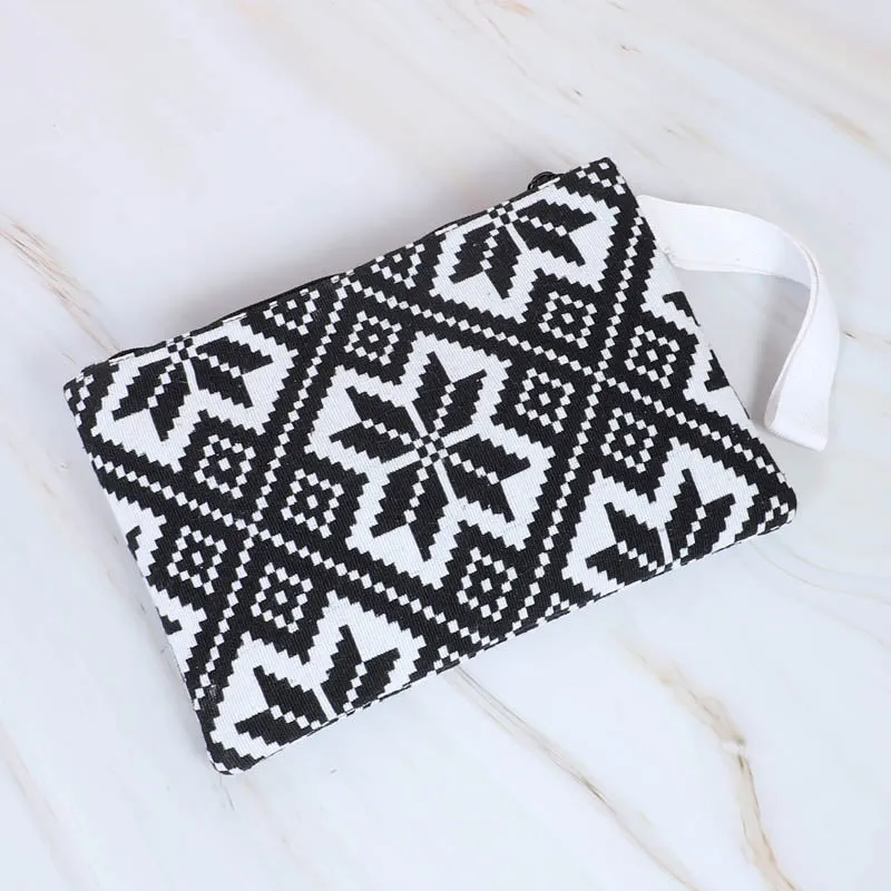 Aion Cotton Pouch media 5