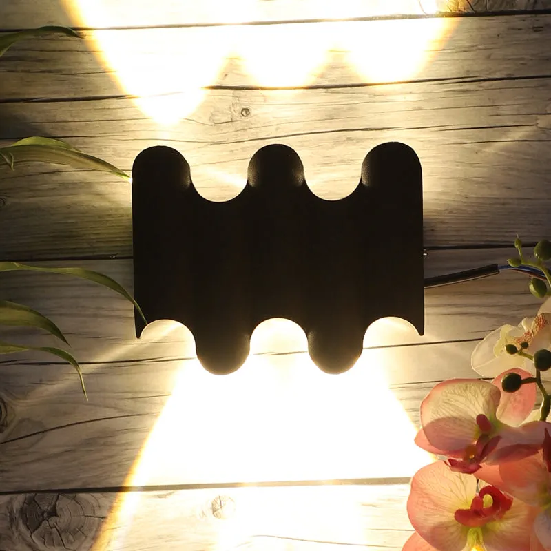 Curva Aluminium Wall Lamp media 4