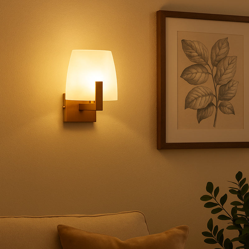 Pypera Acrylic & Metal Wall Lamp media 3