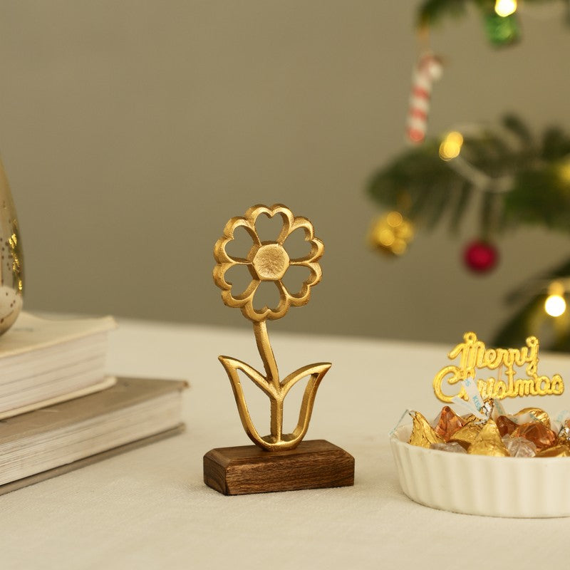 Daisy Aluminum Glow Table Showpiece