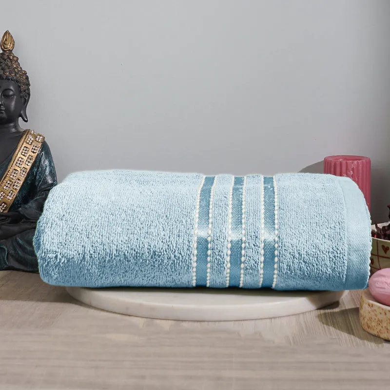 Micro Cotton LuxeDry Comfort Solid Bath Towel - Ice Blue media 3