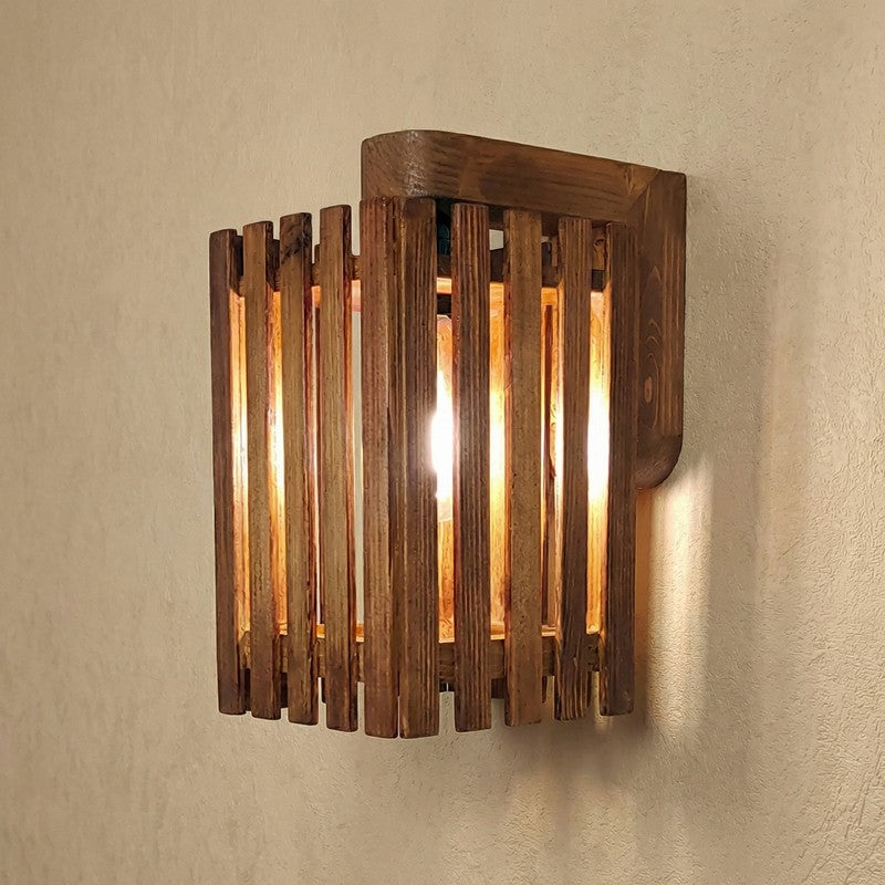 Nymphe Wooden Wall Lamp media 5