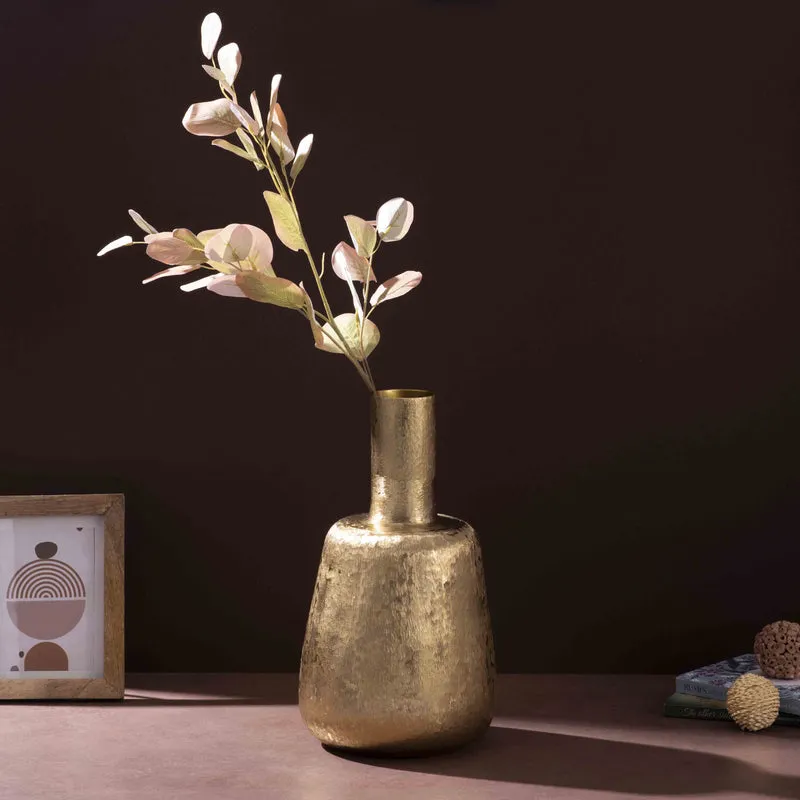 Antiqua II Metal Vase media 1