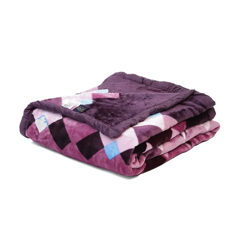 Monte Carlo Twilight Diamond Blanket - 550 GSM media 5
