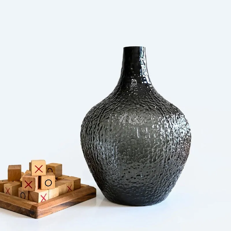 Stonewave Glass Vase - Black media 5