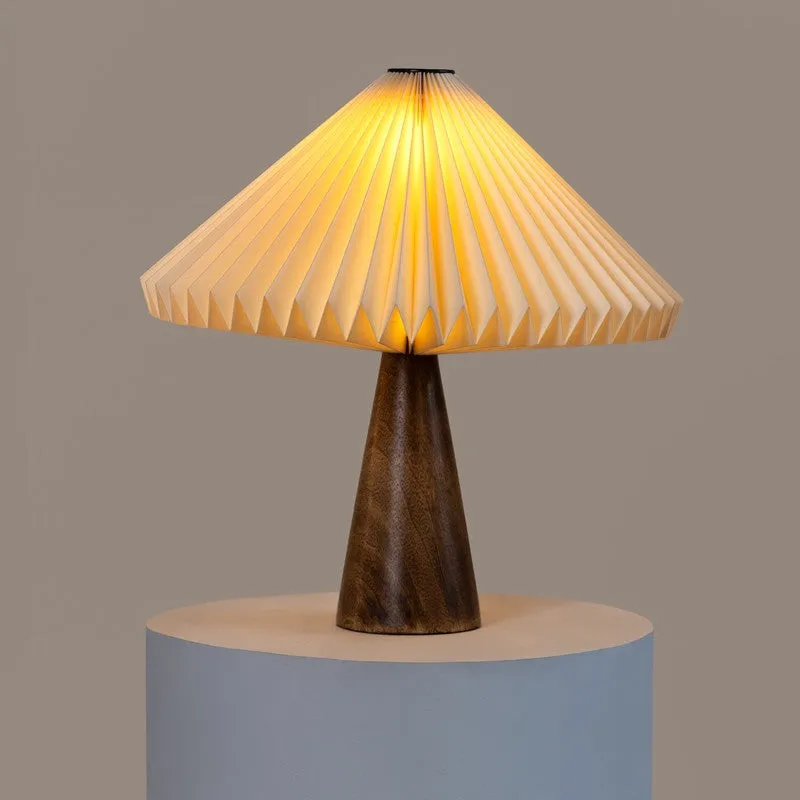 Fig Living Ballet Table Lamp - White,Brown media 3