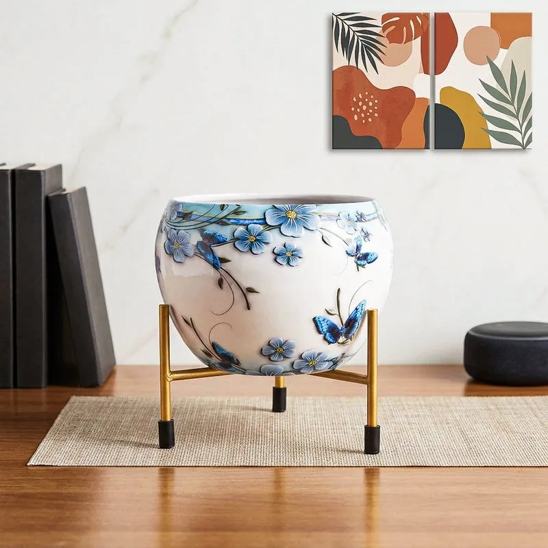 Kyari Perianth Metal Planter With Stand media 1