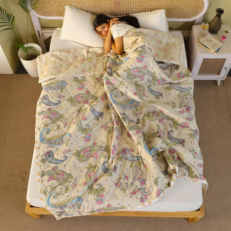 BlossomCalm Reversible Comforter - 220 GSM media 6