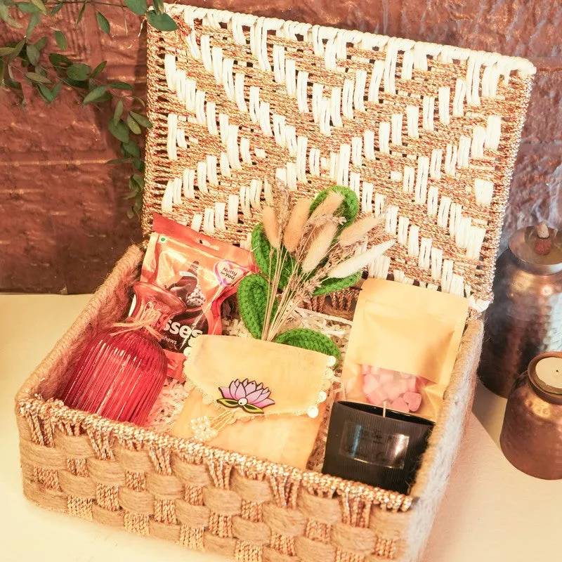 Festia Gift Box media 1