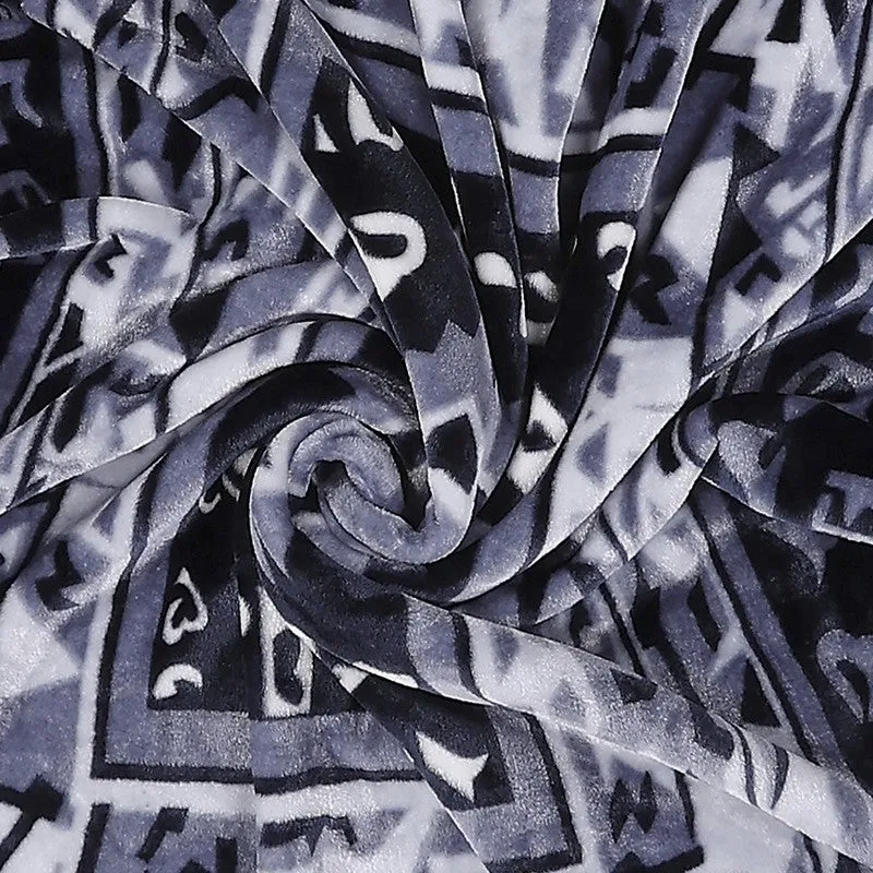 Monte Carlo Midnight Mosaic Blanket - 540 GSM media 5