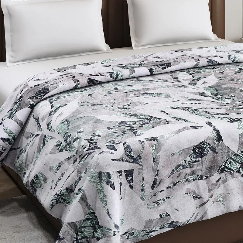 Monte Carlo Strivox Floral Print Polyester Blanket (Multicolor) - 300 GSM media 5