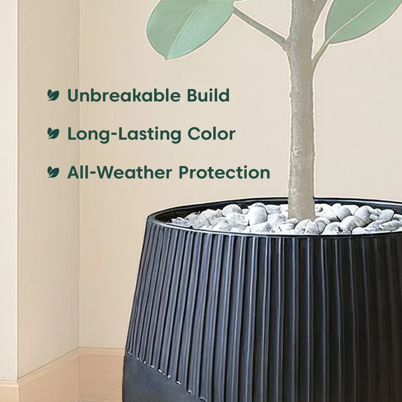 Kyari Downtown Luxe Fiberglass Planter media 7