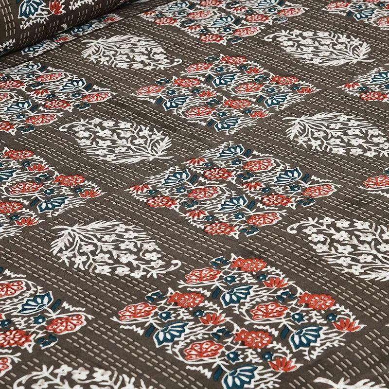Gulzar Heritage Floral Cotton Bedsheet (Grey & White) - 160 TC media 5