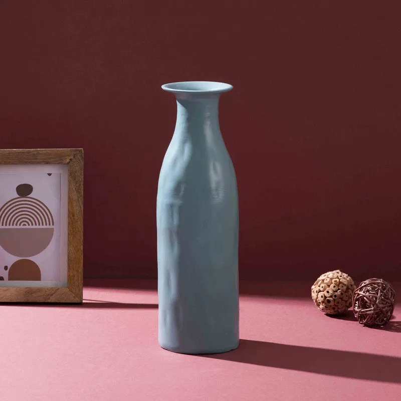 Ceylo Metal Vase media 3