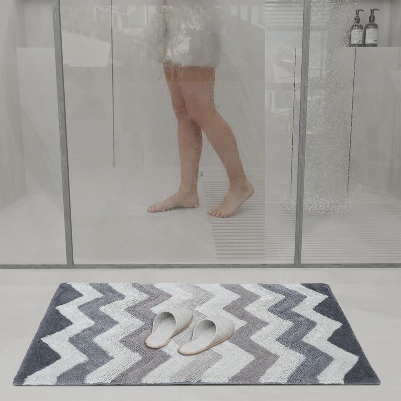 Steplyn Chevron Cotton Bath Mat - Grey & White media 4