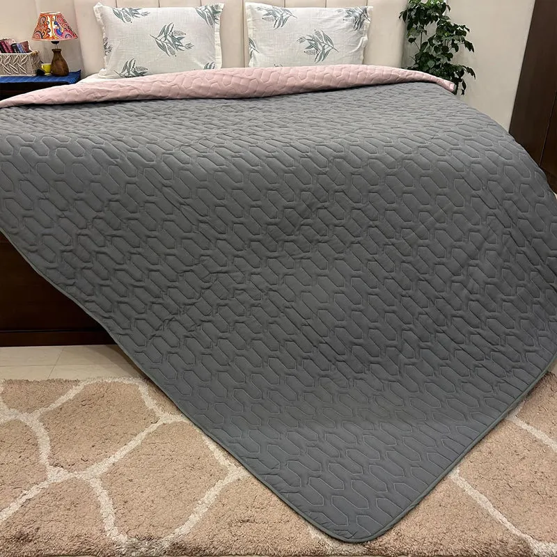 Urban Space Quilted Microfiber Reversible Comforter (Grey, Rose) - 200 GSM media 4