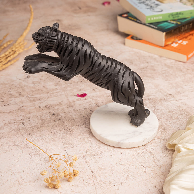 Leaping Tiger Showpiece