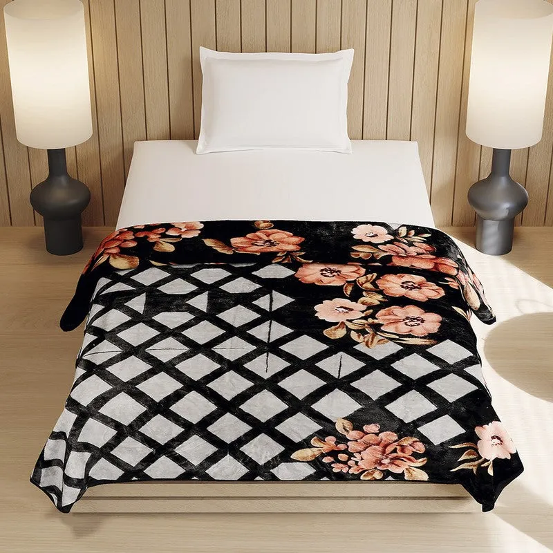 Monte Carlo Midnight Blossom Blanket (Black,White) - 540 GSM media 4