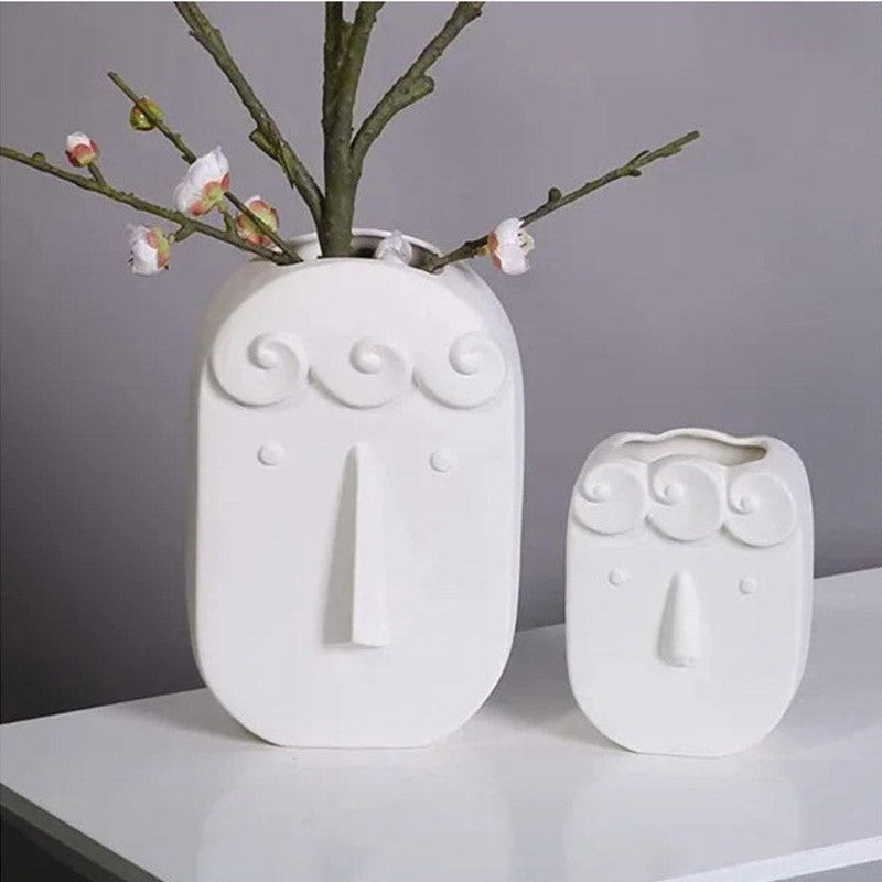 Express Face Vase media 4