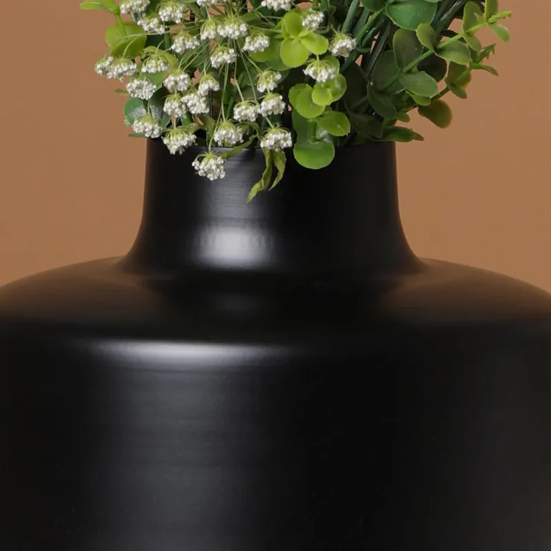 Kyoto Bloom Vase - Black media 3