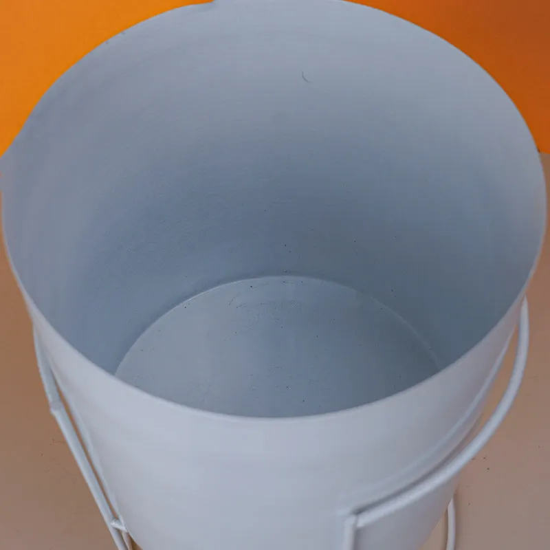 Plantrix Metal Planter With Stand - White media 4