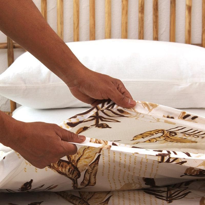 Vanam Duvet Cover - Brown image 3