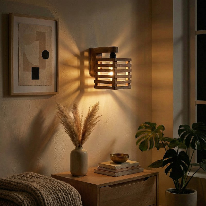 Ombrello Wooden Wall Lamp media 3