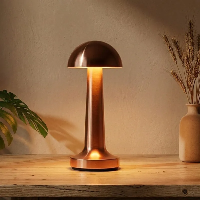Lumina Fungalis Metal Table Lamp - Gold media 1