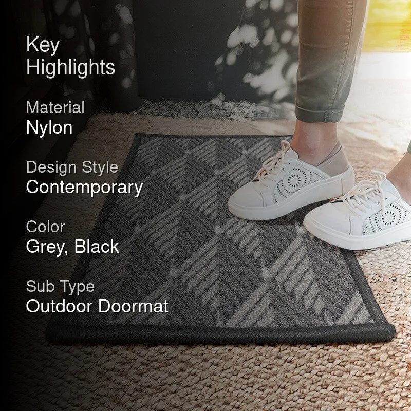 Quro Geometric Nylon Door Mats - Grey,Black media 2