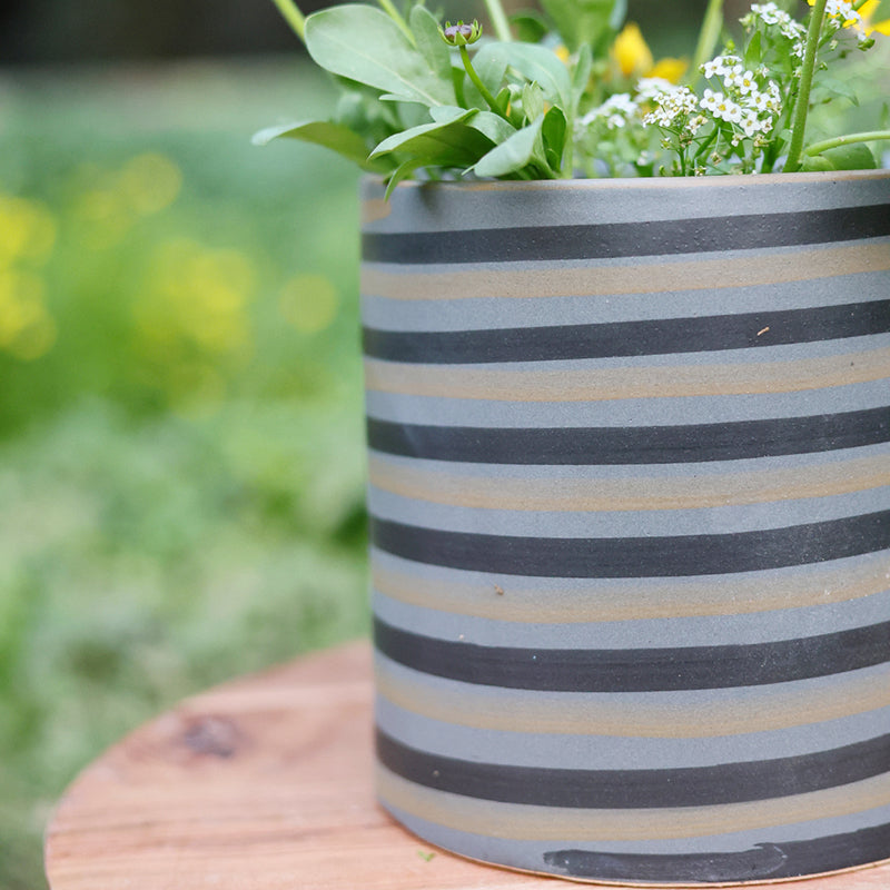Strifa Ceramic Planter media 4