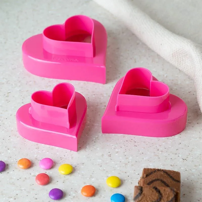 Dough Dip Cookie Cutter (Pink) - Set Of Six media 1