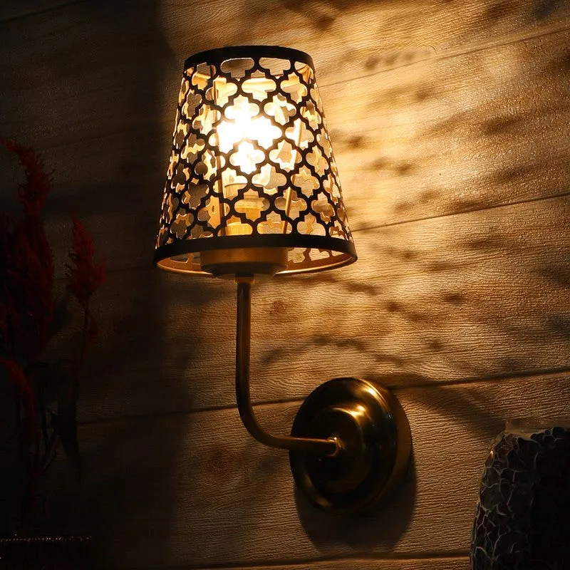 ShadowWeave Metal Wall Lamp media 4