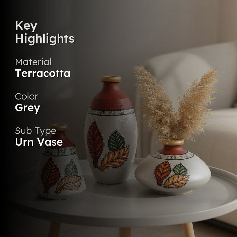 Musike Tribal Terracotta Vase - Set Of Three media 2