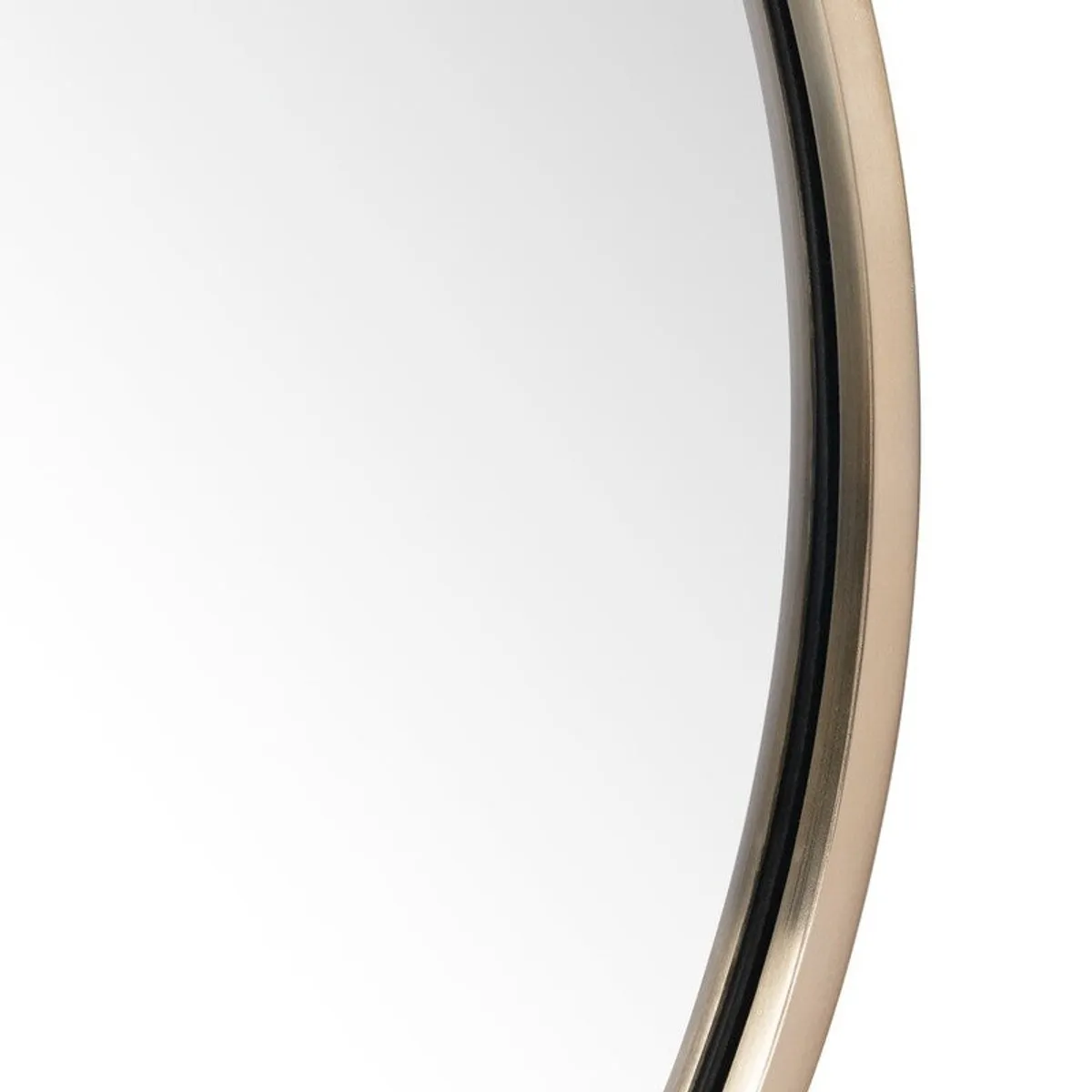 Close-up of the gold frame and mirror edge