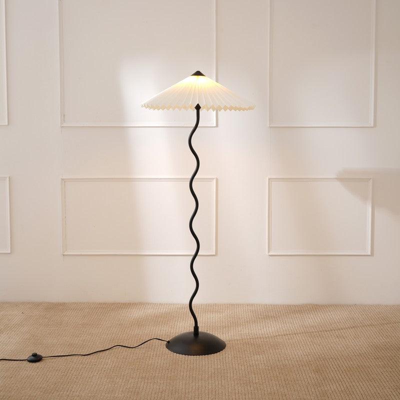 Fig Living Wavy Floor Lamp image 3