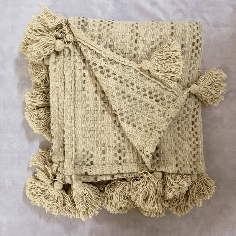 Coastine Tufted Throw media 6