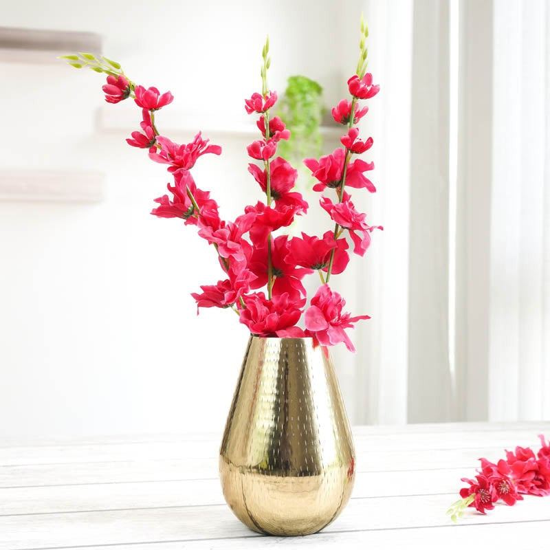 Drop-Style Metal Vase - Gold media 4