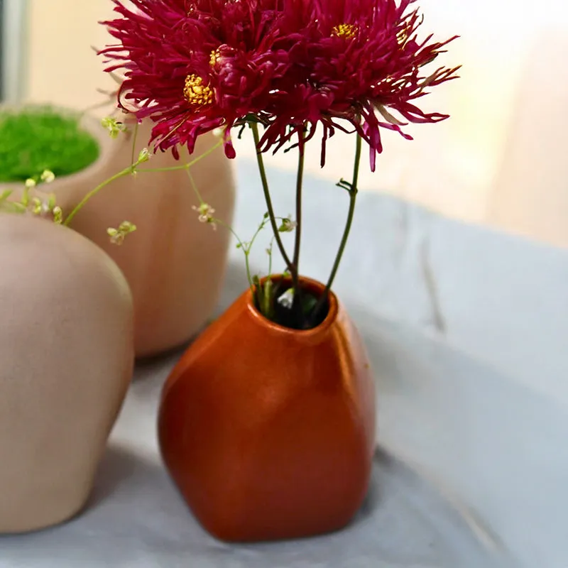 Fabiola Ceramic Vase media 4