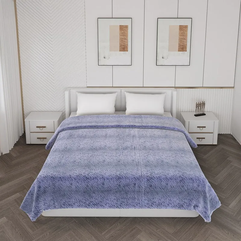 Monte Carlo Azure Dreamscape Blanket (Lavender) - 850 GSM media 3