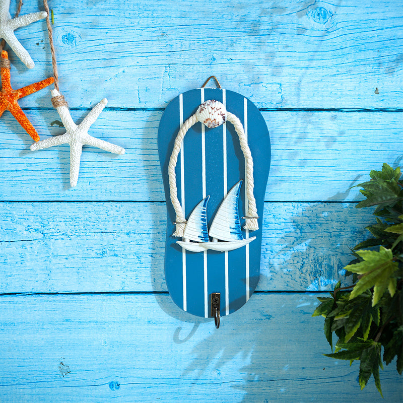 Scale Latch Wood Wall Hook