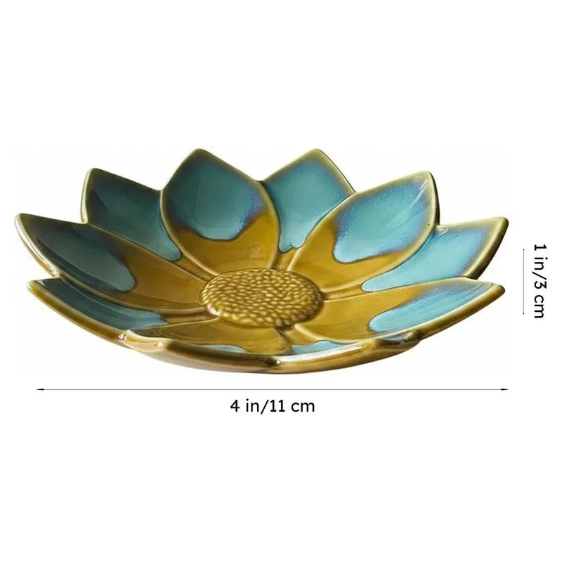 Round Leaf Ceramic Platter media 10