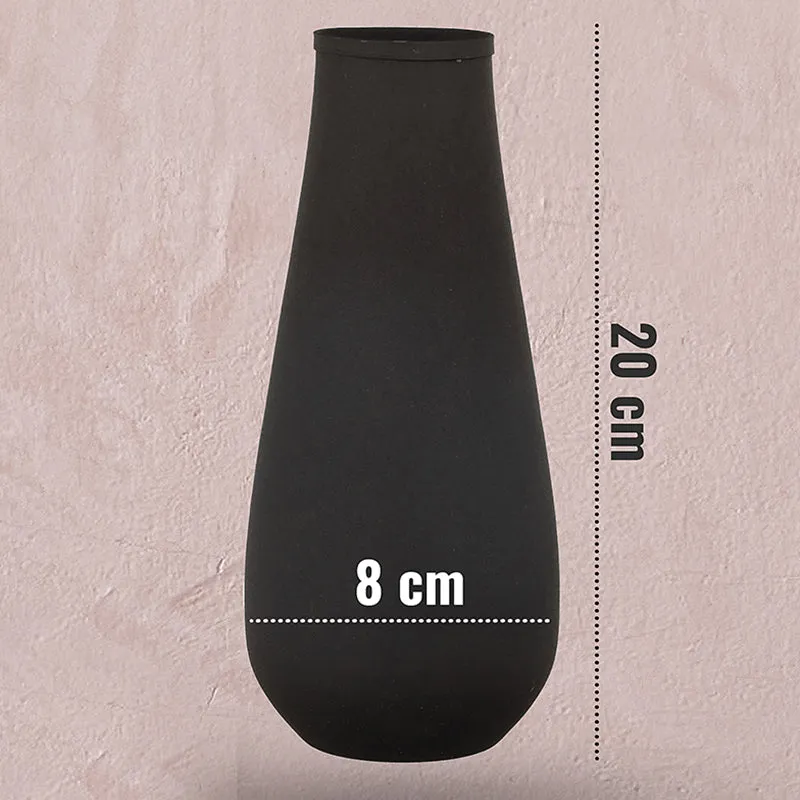 Nature Nelsa Vase - Black media 5