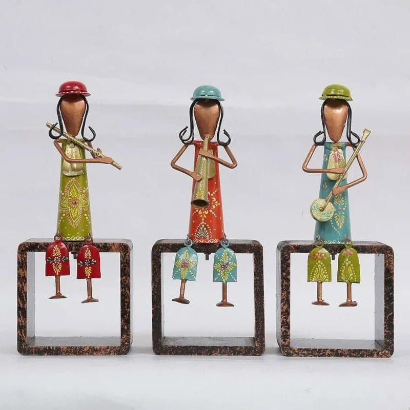 Folk Melodic Gather Showpiece - Set Of Three media 3
