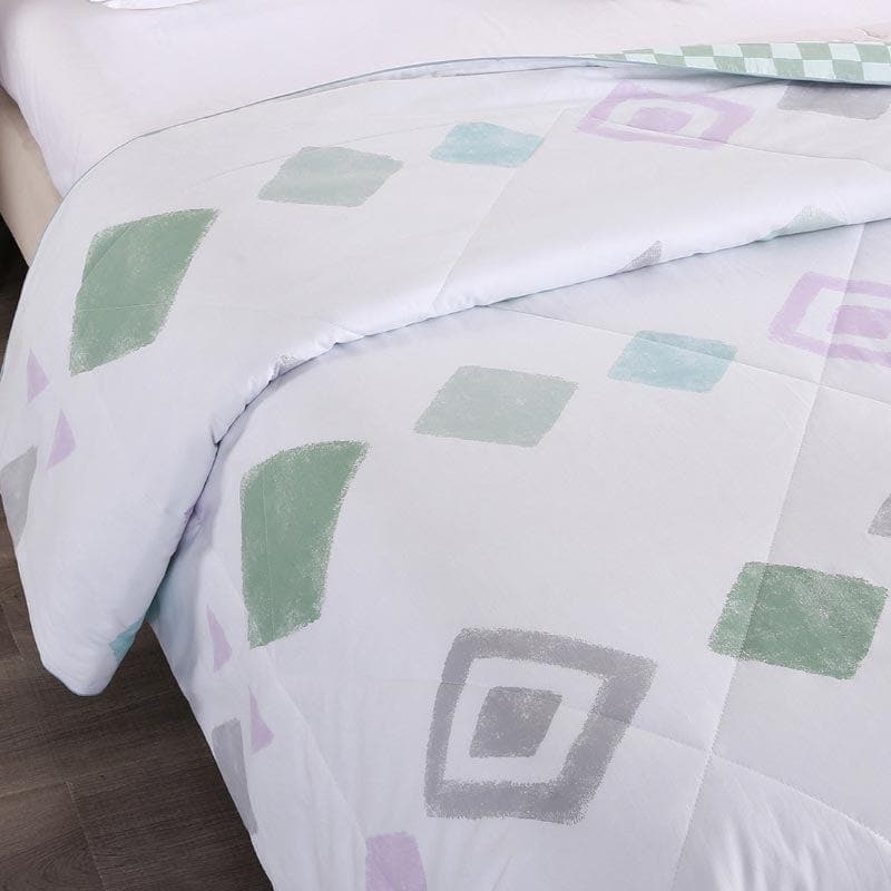 Faint Rhombi Cotton Comforter  - 120 GSM media 7