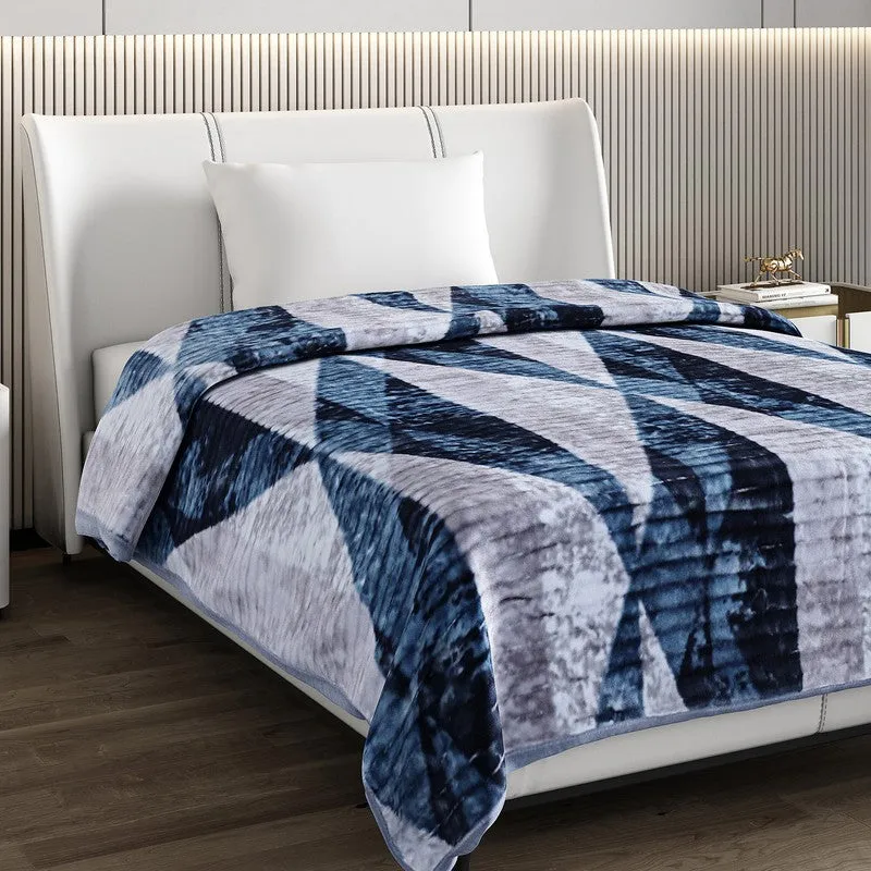 Monte Carlo Mystic Angles Blanket (Blue)- 950 GSM media 4