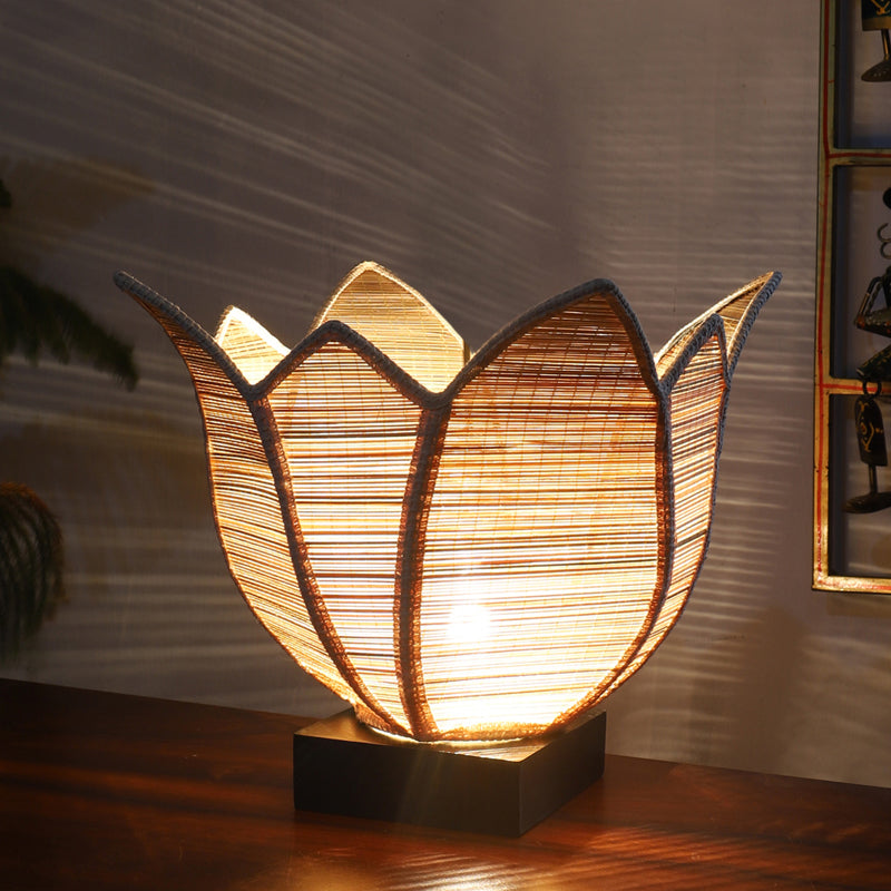 Glevara Bamboo Petal Edge Table Lamp - Beige