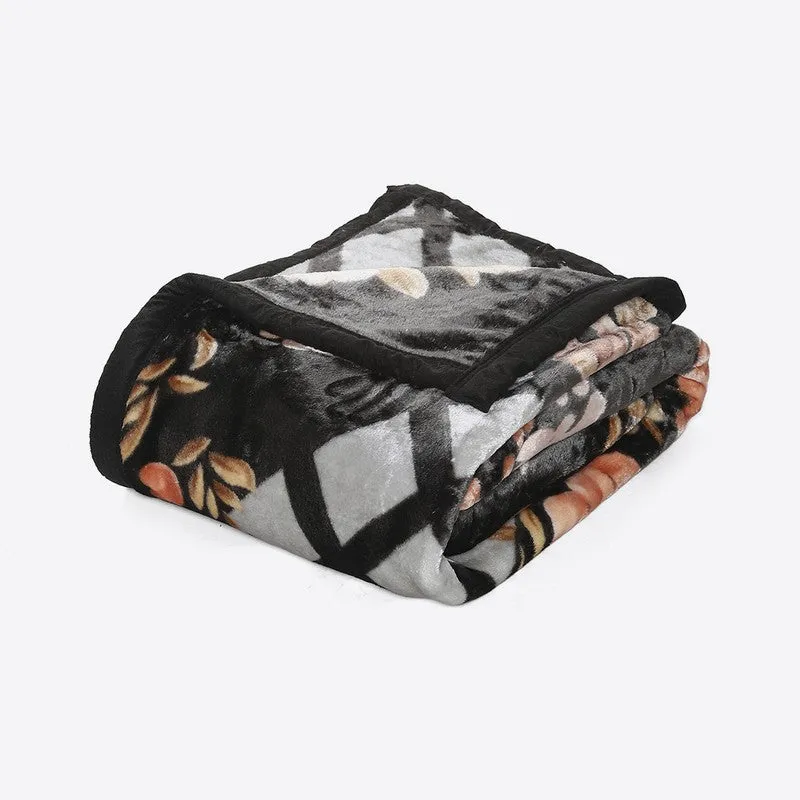 Monte Carlo Midnight Blossom Blanket (Black,White) - 540 GSM media 6