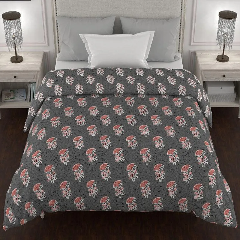Juhi Reversible Floral Cotton Comforter (Grey & Red) - 150 GSM media 3