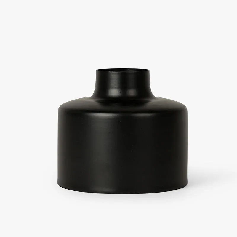 Kyoto Bloom Vase - Black media 9